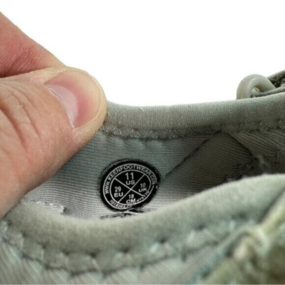 KEEN | Silver & Gray Toddler Waterproof Velcro Closure Sport Sandals Size 11 - Picture 8 of 9